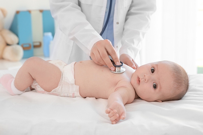 badanie niemowlaka przed szczepieniem