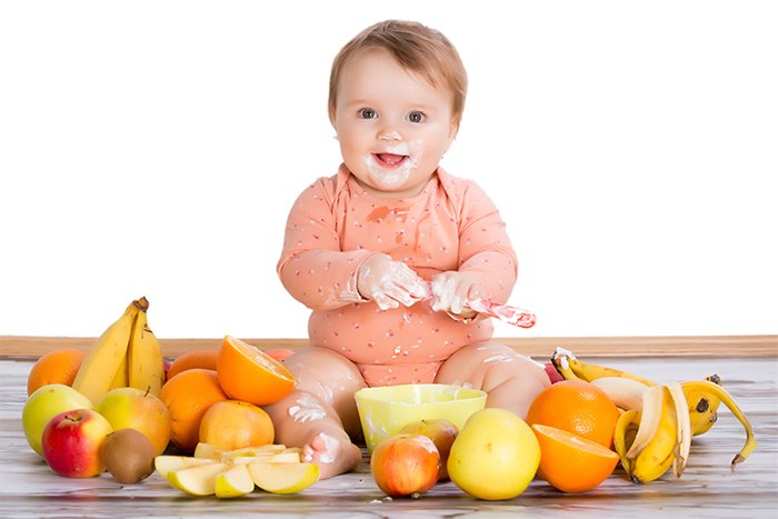 dziecko owoce