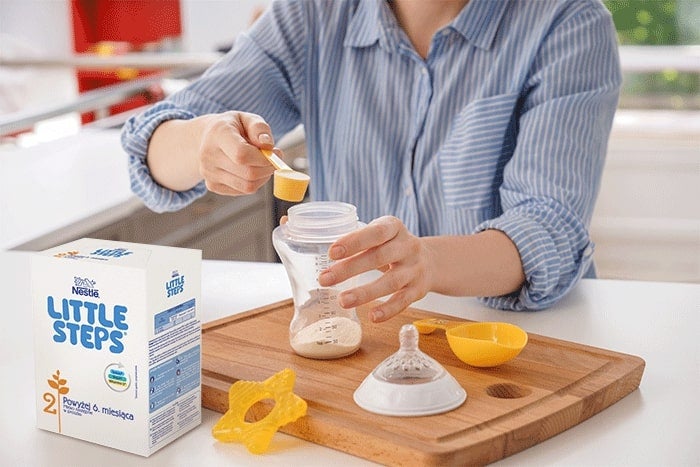 preparing milk little steps