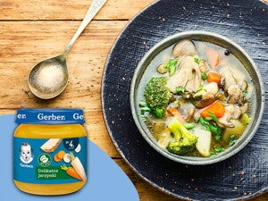 Zupka jarzynowa z mięsem i cukinią oraz brokułami po 4. miesiącu