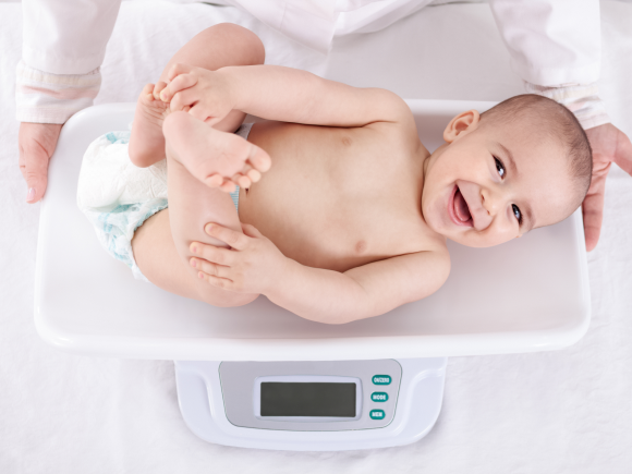Kontrola wagi małego dziecka