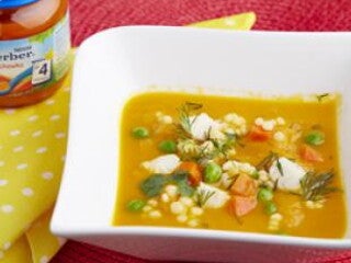 Delikatna zupa rybna