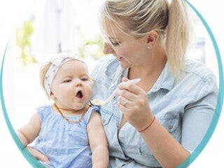Mama karmiąca niemowlaka - dieta dziecka