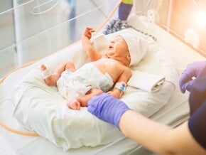 O czym powinni wiedzieć rodzice dziecka urodzonego przedwcześnie? 