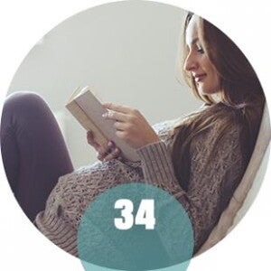34 tydzień ciąży – przyszła mama relaksuje się