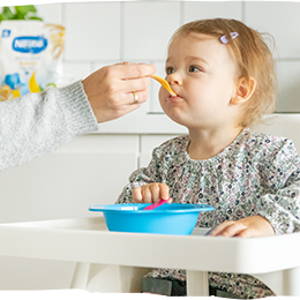 kaszki-teaser Feeding baby