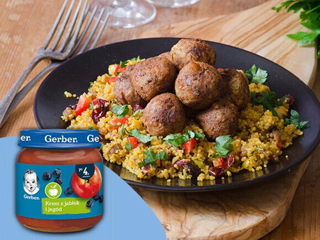 Mielone kotleciki cielęce z kaszką kuskus, owocami i rodzynkami - po 18. miesiącu