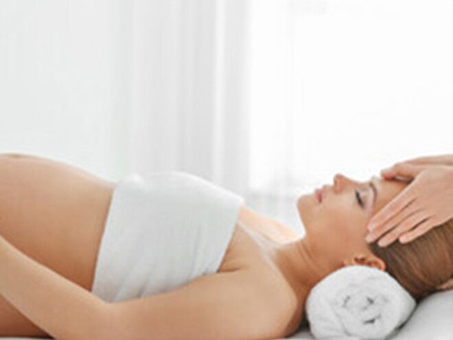 Kobieta w ciąży w SPA Kobieta w ciąży w SPA