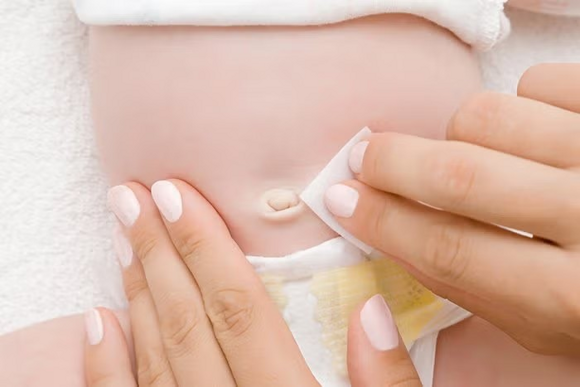 oczyszczanie pępka niemowlaka oczyszczanie pępka niemowlaka